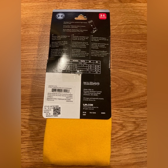 Men’s New Under Armour over the calf Socks - Picture 3 of 3